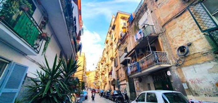 Appartamento quadrilocale in vendita in Via Cristallini, Sanità, Napoli