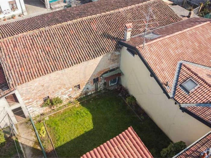 Casa con 5 locali in vendita in Via XX Settembre snc, Flero