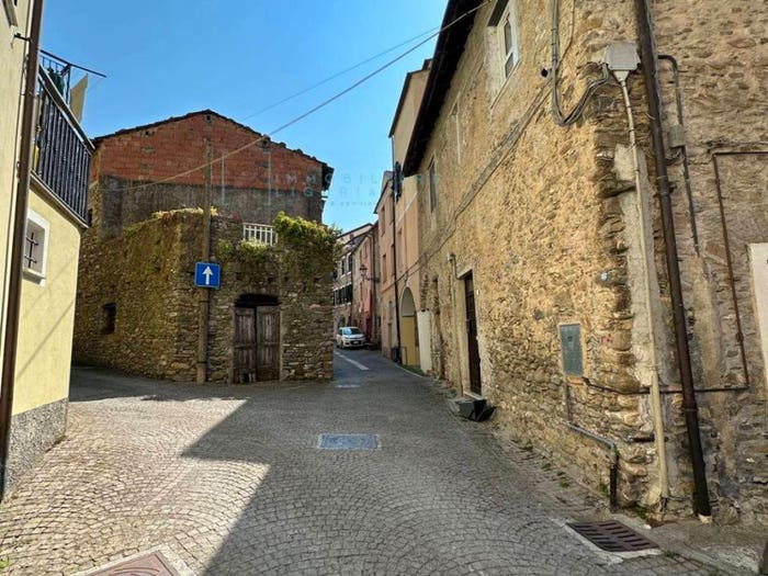 Appartamento bilocale in vendita in VIA LUNGHI SCARELLA, Centro, Ortovero