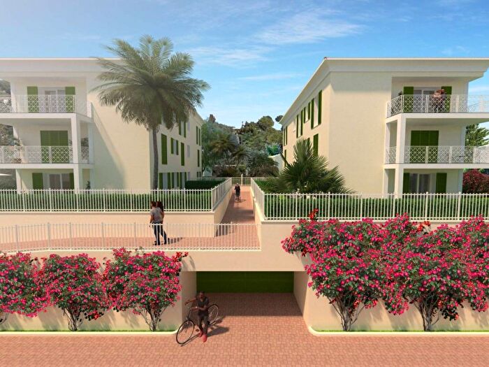 Appartamento trilocale in vendita in Via Cabane, Piani di Borghetto Ospedale, Bordighera