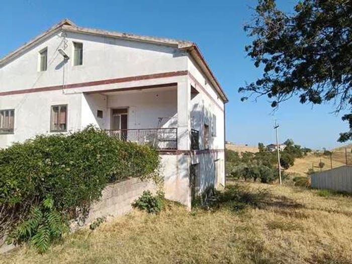Casa con 6 locali in vendita in Contrada Solagna Lunga, Casalbordino