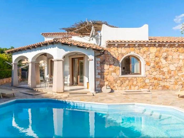 Casa con 6 locali in vendita in Urb Villa Indipendente Pittulongu Moriscu, Pittulongu, Olbia