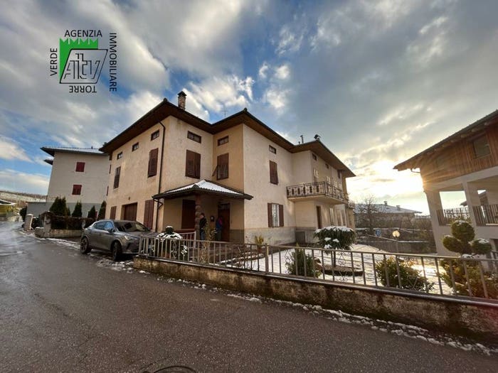 Casa con 6 locali in vendita in Via di Sant'Antonio Abate, Banco, Sanzeno