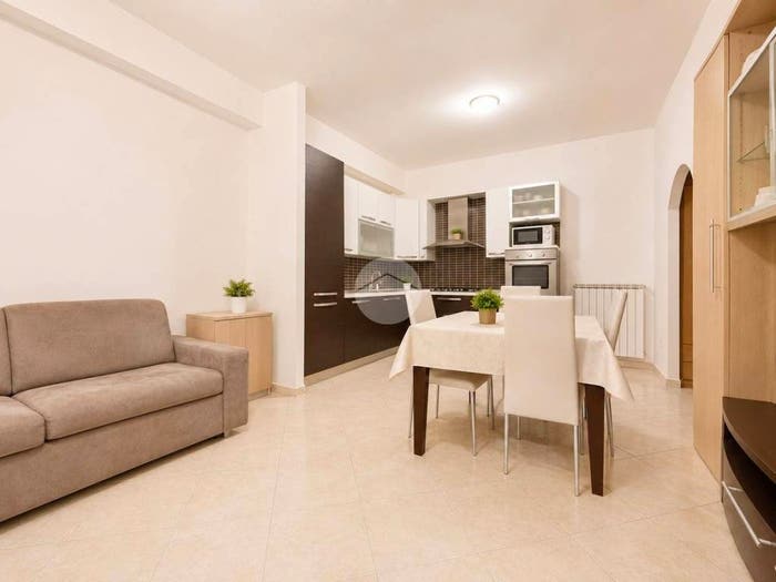 Appartamento bilocale in vendita in Via Vallo della Lucania, Borghesiana, Roma