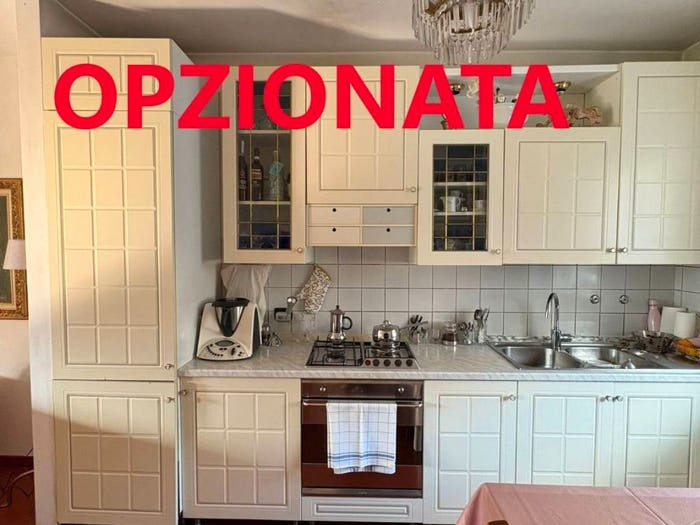 Casa quadrilocale in vendita in Via Aldo Moro, Centro, Clusone