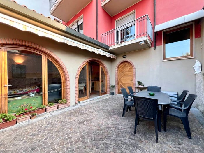 Casa quadrilocale in vendita in Via Raffaello Carrara, Centro, Albino