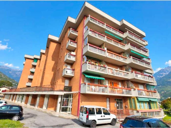 Appartamento bilocale in vendita in Via Parigi, Centro, Aosta
