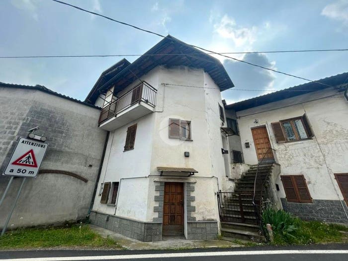 Casa bilocale in vendita in Via Borgiallo, Priacco, Cuorgnè