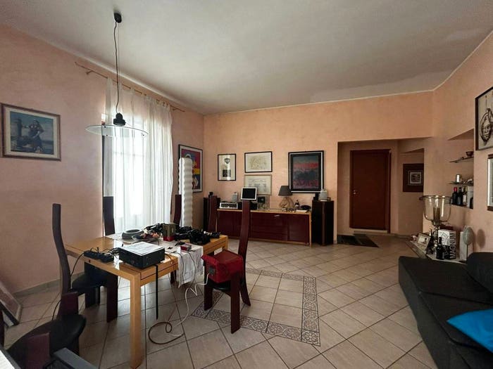 Appartamento quadrilocale in vendita in Via Maddalena, Centro Storico, Catanzaro