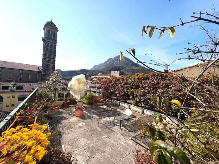 Appartamento quadrilocale in vendita in Viale della Costituzione, Centro, Lecco
