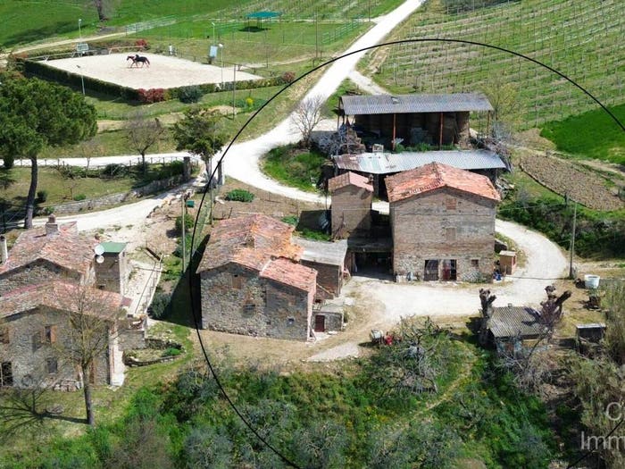 Casa con 6 locali in vendita in Centro, Monte Castello di Vibio
