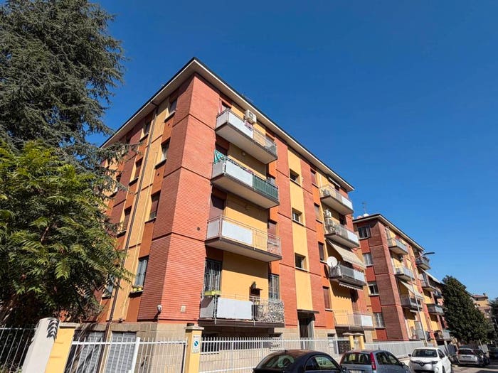 Appartamento trilocale in vendita in Via Amerigo Vespucci, Centro Garibaldi, Casalecchio di Reno