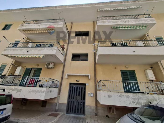 Appartamento trilocale in vendita in Via Mario Montessori, Centro, Noto