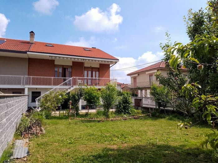 Casa con 6 locali in vendita in Via Cristoforo Colombo, Cavagnolo