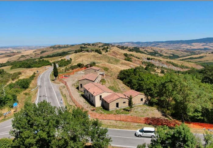 Casa con 6 locali in vendita in Strada Statale di Sarteano, Radicofani