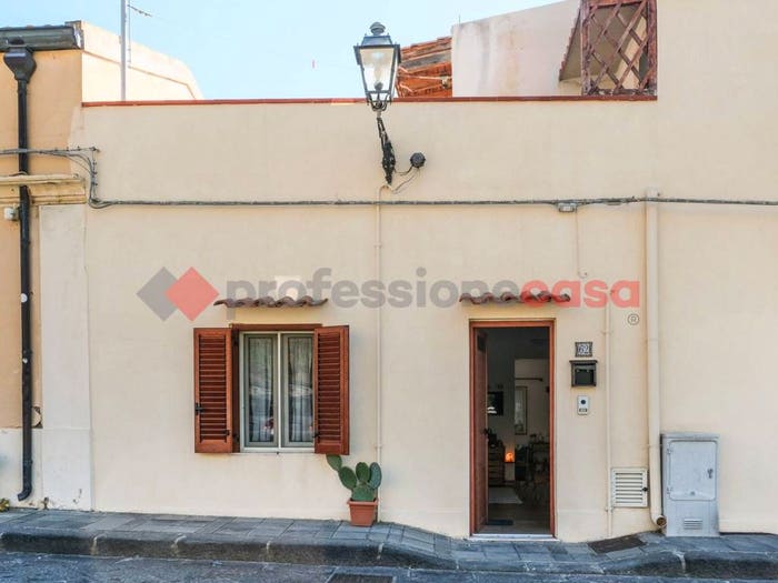 Casa trilocale in vendita in Via Papa Giovanni XXIII, Centro, Milazzo