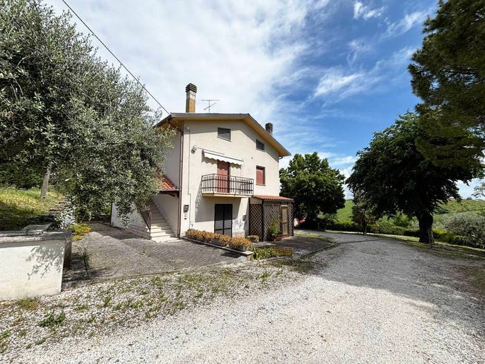 Casa con 6 locali in vendita in Contrada Pellingara, Ostra Vetere