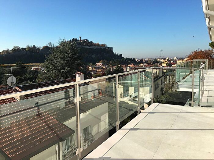 Appartamento quadrilocale in vendita in Villaggio Carlo Poma, Crocifissa di Rosa, Brescia