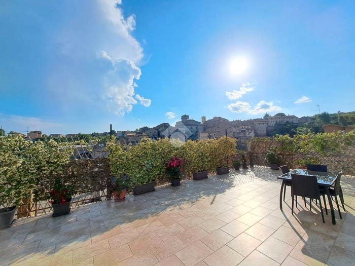 Appartamento monolocale in vendita in Via sant'eutizio, Carbognano