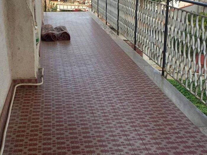 Appartamento con 5 locali in vendita in Complesso residenziale Indirizzo non visibile, Centro, Taurianova