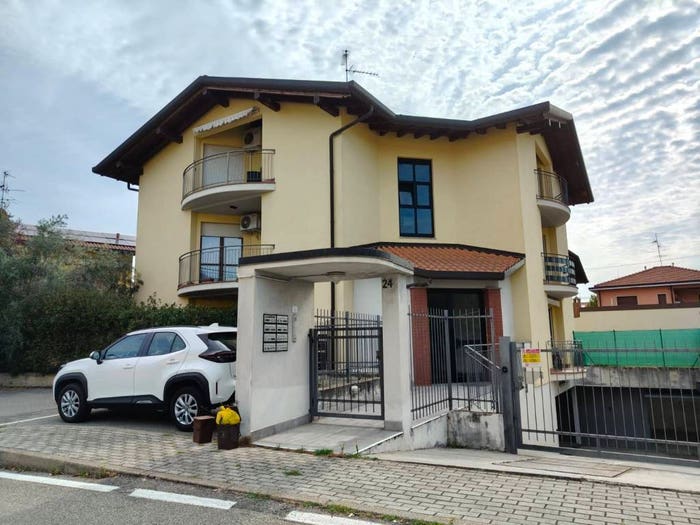 Appartamento bilocale in vendita in Via Falcone e Borsellino, Cardano al Campo