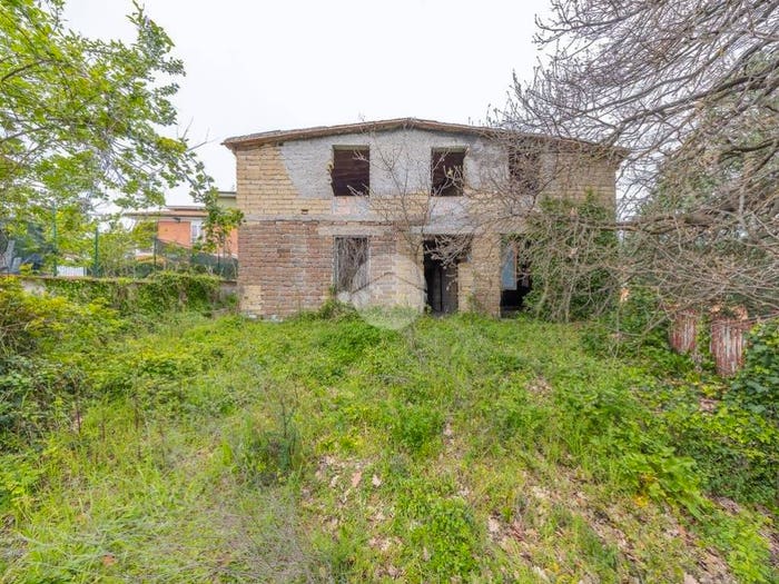 Casa con 6 locali in vendita in Via Paolo Boccella, Casacalda Carcibove, Guidonia Montecelio