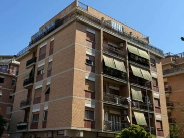 Casa quadrilocale in vendita in via dei Traghetti, Ostia Ponente, Roma