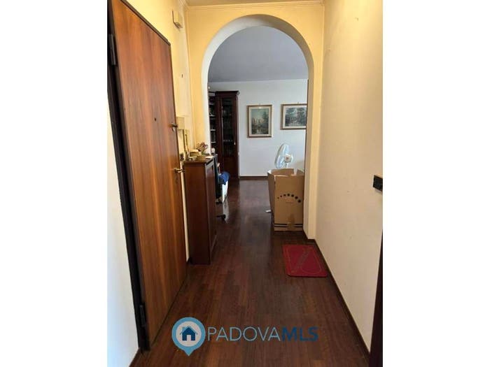 Appartamento quadrilocale in vendita in via Manzoni, Centro, Montegrotto Terme