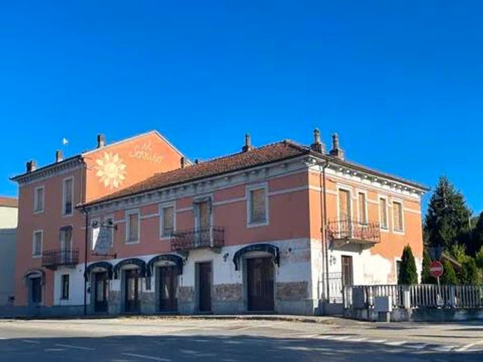 Casa con 6 locali in vendita in Via Roma No Number, Centro, Calamandrana
