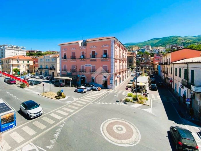 Appartamento trilocale in vendita in Via C D'Armi, Centro, Paola