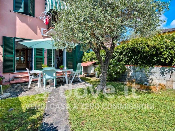 Casa con 5 locali in vendita in Via Pisanello, Centro, Ameglia