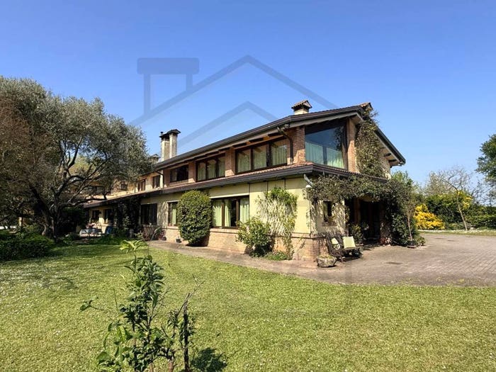 Casa con 6 locali in vendita in Via Pozzoveggiani, Salboro, Padova