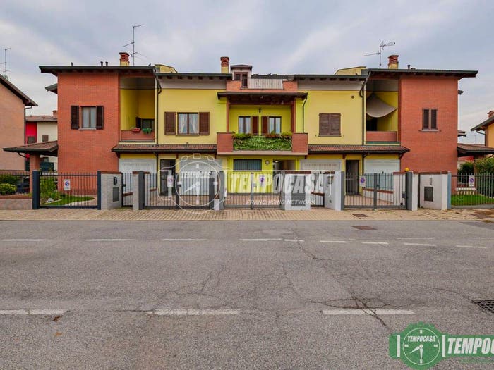 Appartamento trilocale in vendita in Via Martin Luther King, Castiraga Vidardo