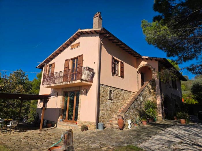 Casa con 5 locali in vendita in Via Fonte Vena, Palazzo Petrignano, Assisi