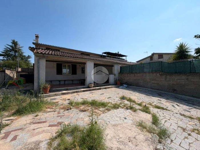 Casa con 6 locali in vendita in Via Delle Querce, Grottaglie, Fara in Sabina