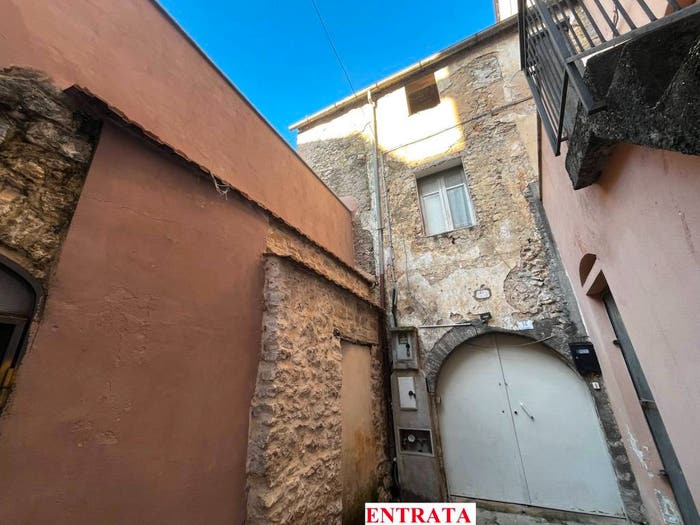 Casa in vendita in Via Enrico Amante, Centro, Fondi