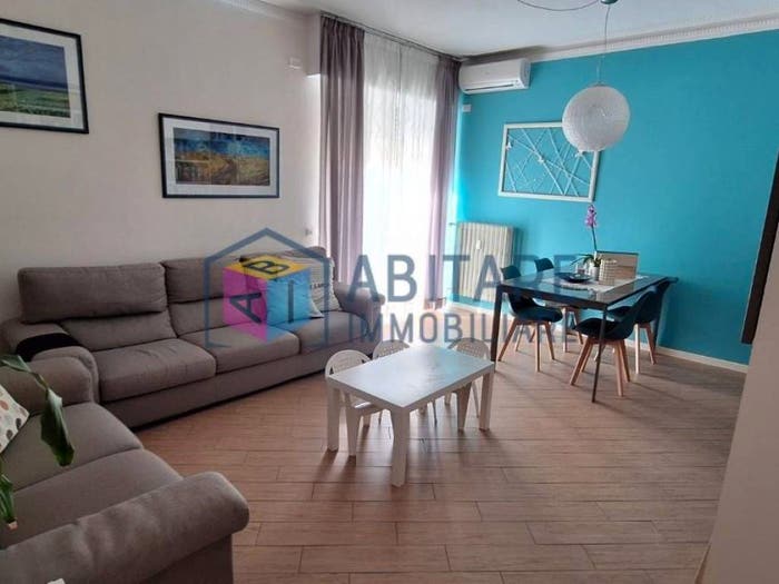 Appartamento con 5 locali in vendita in Via Caduti del Lavoro, Fabbricotti, Livorno