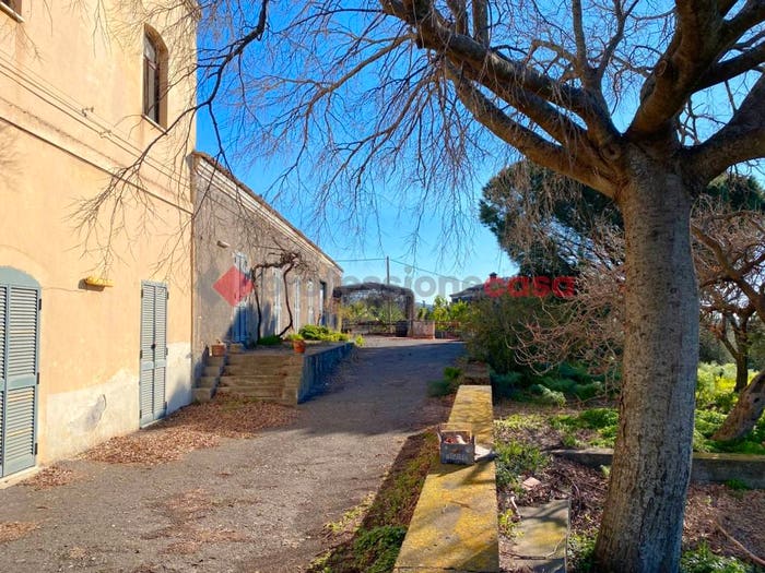 Casa con 6 locali in vendita in Via Paternò, Ragalna