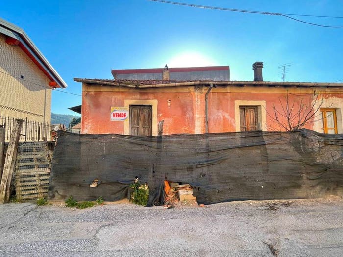 Casa bilocale in vendita in Via Paraguay, Centro, Avezzano