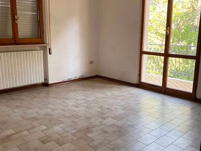 Casa con 6 locali in vendita in Strada Di Fontesecco, Villa Fastiggi, Pesaro