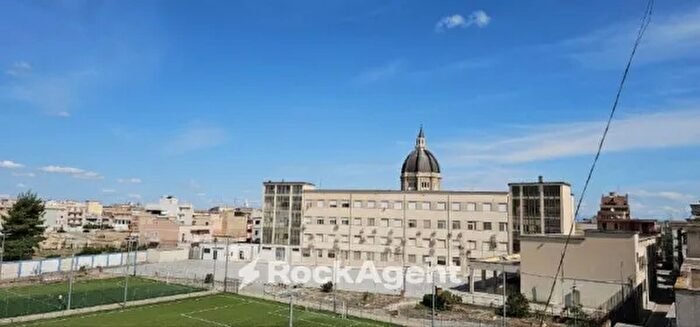Appartamento quadrilocale in vendita in Via Emilia, Cerignola