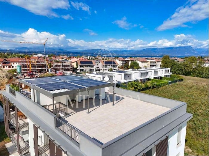 Appartamento quadrilocale in vendita in Via Dei Colli Storici, Rivoltella, Desenzano del Garda