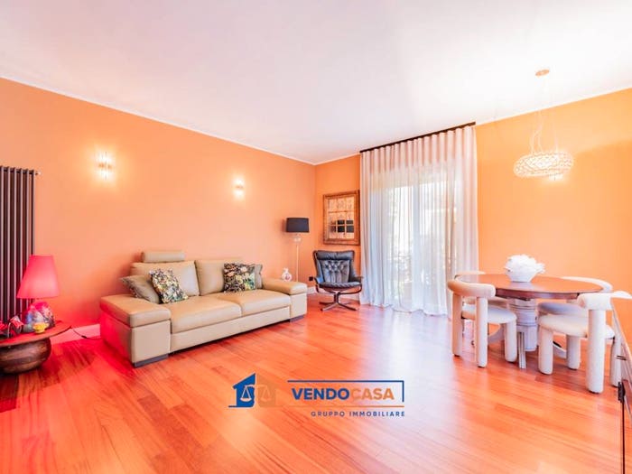 Appartamento trilocale in vendita in Via Privata Amelia Ferro, Fenarina Via Neghelli Collina di Ponente, Alassio