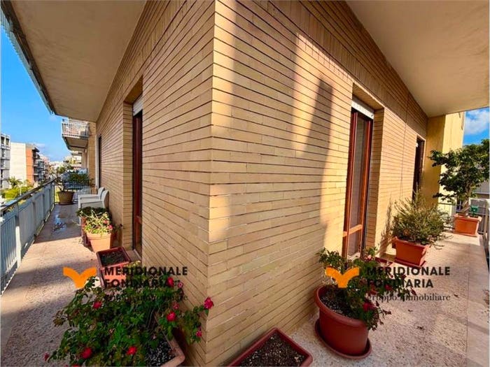 Appartamento con 6 locali in vendita in Via Don Luigi Sturzo, Ariosto, Lecce