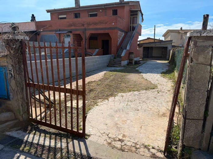 Casa trilocale in vendita in Via Cavarzere, Idrovora, Ardea