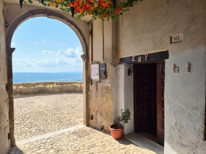 Casa trilocale in vendita in Via Castellana, Penna in Teverina