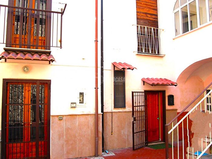 Appartamento trilocale in vendita in Via Giuseppe Verdi, Ferrarecce Università, Caserta