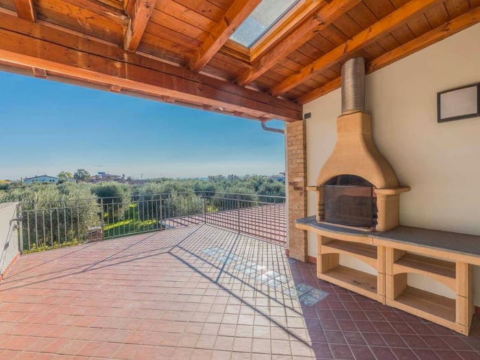 Casa con 6 locali in vendita in Via Giosuè Carducci, Montinelle, Manerba del Garda