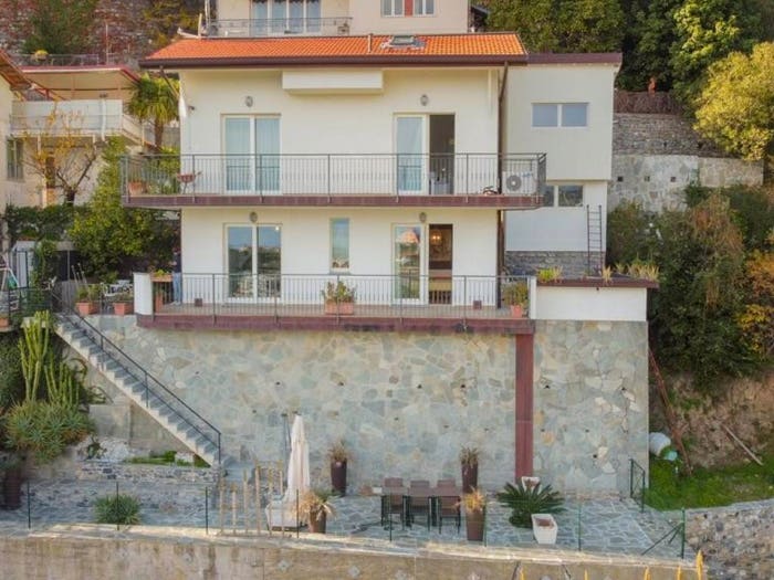 Casa con 5 locali in vendita in Via Privata Rosmary, Moglio, Alassio