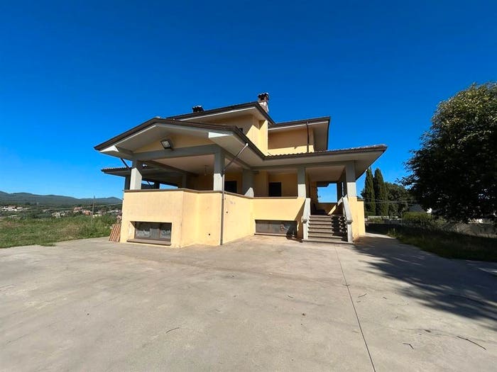 Casa con 6 locali in vendita in Via Colle Gabriele, Artena